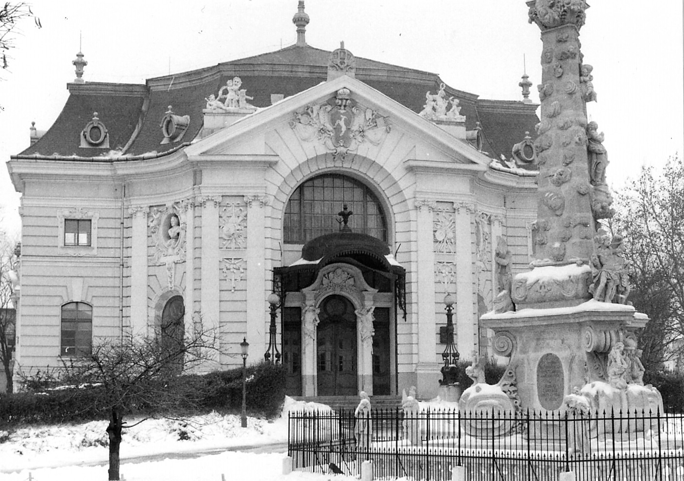 Kecskemét, Katona József Színház, Lővei Pál felvétele, 1996 (ltsz. 165.845N)