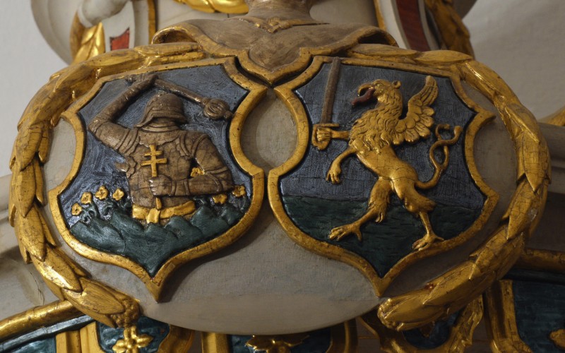 szószekkorona Máriássy-címerrel