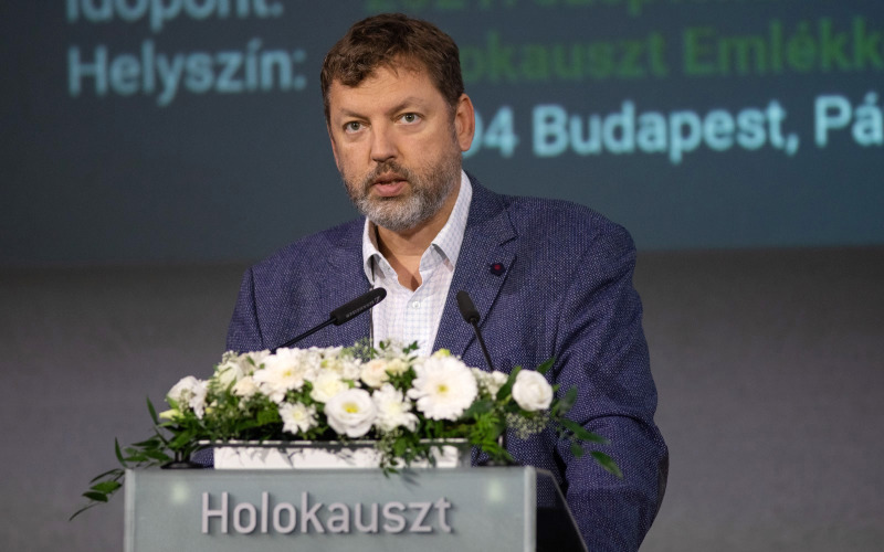 Dr. Almássy Kornél