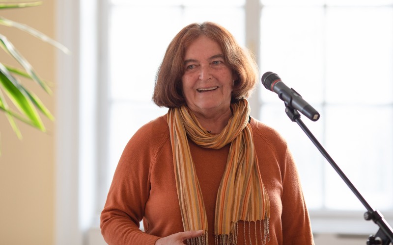 Dr. Saly Noémi
