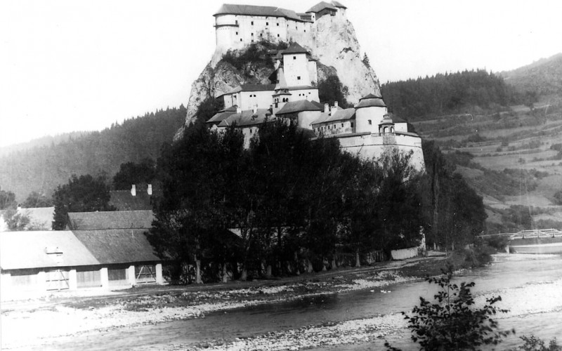 Árvaváralja (Oravský Podzámok, Szlovákia), vár, év nélkül (ltsz. 083.532P)