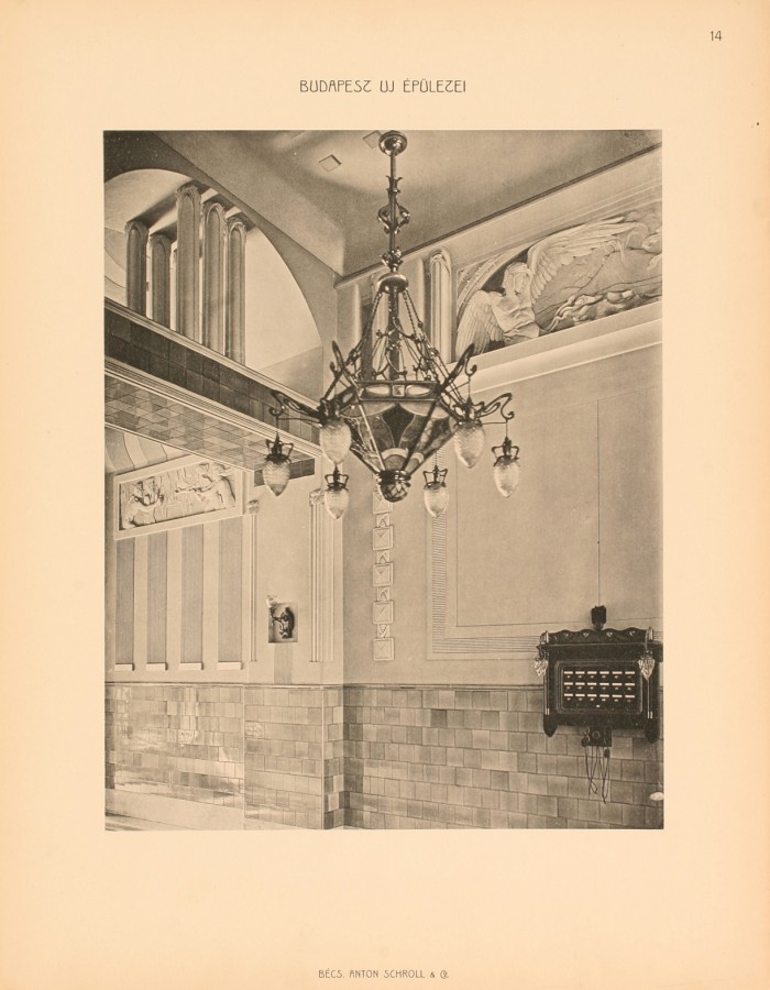 Budapest (VI. ker.), Hajós u. 25. – Fodor Gyula építész, 1905–1906 (Napóleon-udvar). Bejárat-előtér