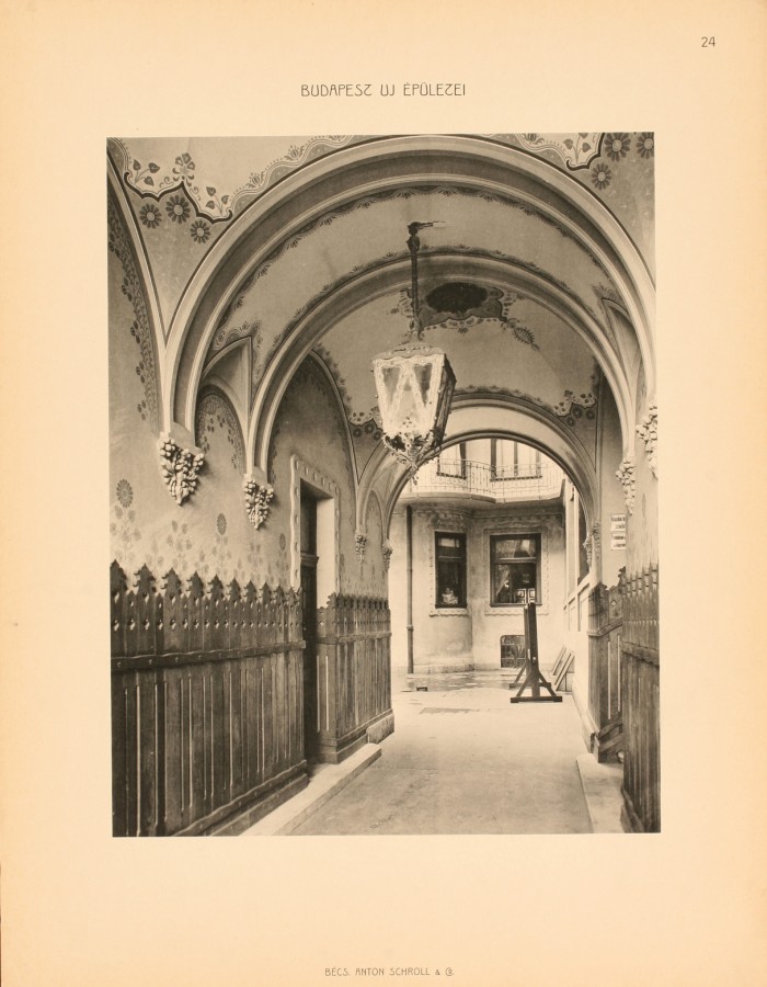 Budapest (XIII. ker.), Radnóti Miklós u. 4-6. – Komor Marcell és Jakab Dezső építészek, 1903. (Krayer-ház). Bejárat-előtér
