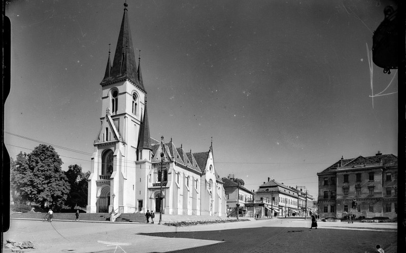 Kaposvár, római katolikus Nagyboldogasszony plébániatemplom. Seidner Zoltán, 1930-as évek. MÉM MDK, Fotótár ltsz. 092.916N