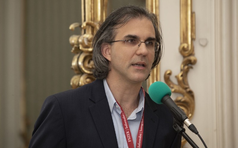 Dr. Rozsnyai József, a Pázmány Péter Katolikus Egyetem adjunktusa