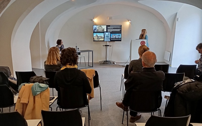 Mákszem Luca Eliza előadása a Múzeumnegyedben (fotó: Soproni Múzeum)