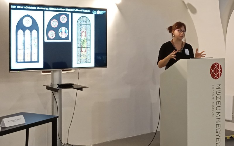 Dr. Oszkó Ágnes Ivett a Múzeumnegyedben (fotó: Soproni Múzeum)