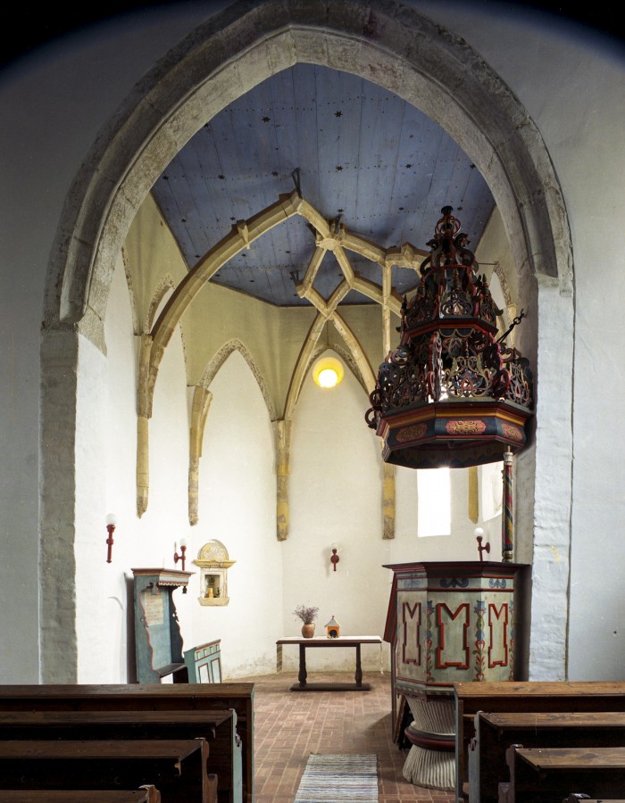 Hack Róbert: a szentély helyreállítás után, 1988. MÉM MDK Fotótár ltsz. 128.572N