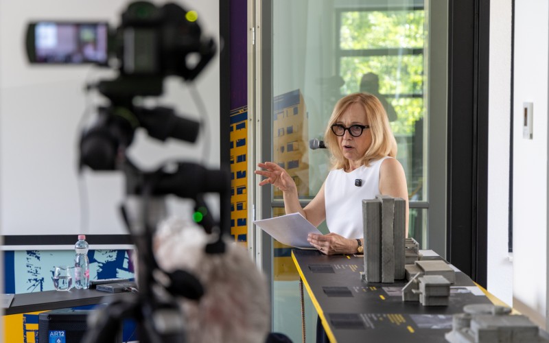Henrieta Moravčíková előadása a Walter Rózsi-villában, 2026. május 20. Fotó: Hack Róbert, MÉM MDK