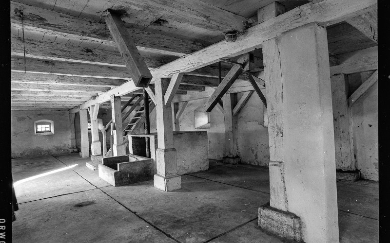 Litke, Rózsafa u. magtár, Galacanu Efstacia, 1990, ltsz.: 150.067bN