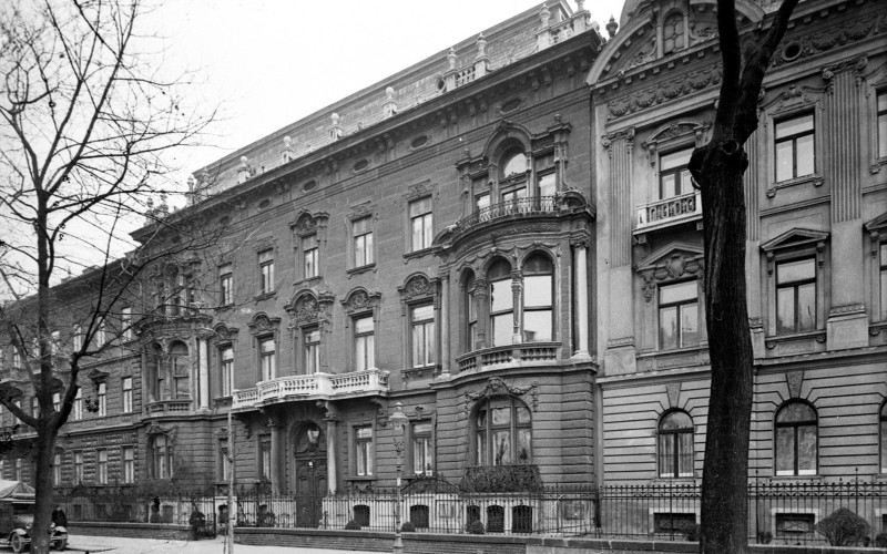 Andrássy út 96., Herzog-palota. Ray Rezső Lajos, 1885. Seidner Zoltán felvétele MÉM MDK Fotótár 092.540N